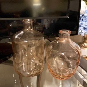peach colored small vases